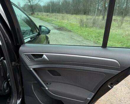 Черный Фольксваген Гольф, объемом двигателя 1.97 л и пробегом 270 тыс. км за 14300 $, фото 12 на Automoto.ua