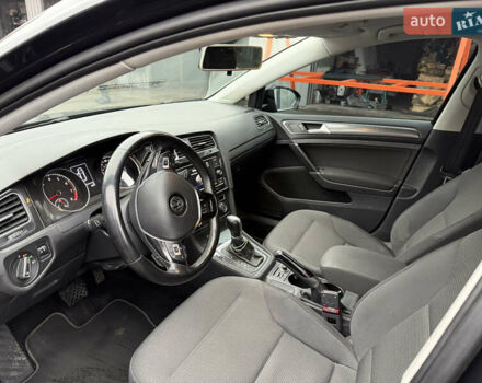 Черный Фольксваген Гольф, объемом двигателя 1.8 л и пробегом 152 тыс. км за 12999 $, фото 7 на Automoto.ua