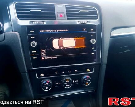 Черный Фольксваген Гольф, объемом двигателя 1.6 л и пробегом 93 тыс. км за 9400 $, фото 8 на Automoto.ua