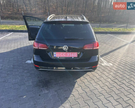 Черный Фольксваген Гольф, объемом двигателя 2 л и пробегом 245 тыс. км за 16200 $, фото 2 на Automoto.ua