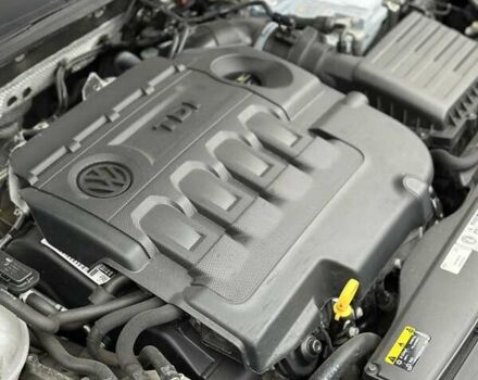 Черный Фольксваген Гольф, объемом двигателя 2 л и пробегом 230 тыс. км за 14999 $, фото 137 на Automoto.ua