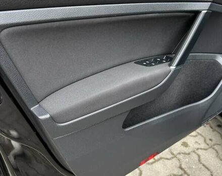 Черный Фольксваген Гольф, объемом двигателя 2 л и пробегом 230 тыс. км за 14999 $, фото 80 на Automoto.ua