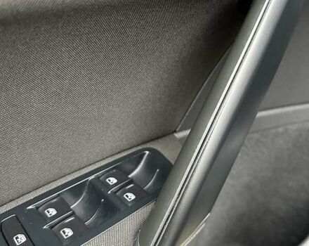 Черный Фольксваген Гольф, объемом двигателя 2 л и пробегом 230 тыс. км за 14999 $, фото 78 на Automoto.ua