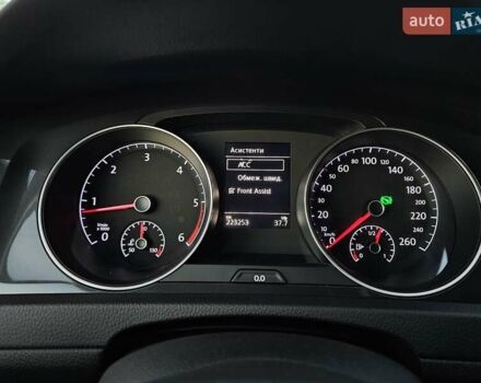 Черный Фольксваген Гольф, объемом двигателя 1.97 л и пробегом 223 тыс. км за 15400 $, фото 29 на Automoto.ua