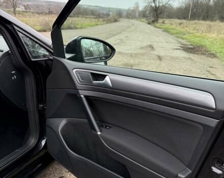 Черный Фольксваген Гольф, объемом двигателя 1.97 л и пробегом 270 тыс. км за 14300 $, фото 7 на Automoto.ua