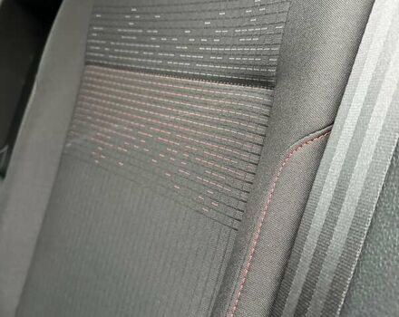 Черный Фольксваген Гольф, объемом двигателя 1.97 л и пробегом 230 тыс. км за 14999 $, фото 91 на Automoto.ua