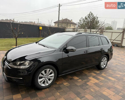 Черный Фольксваген Гольф, объемом двигателя 1.8 л и пробегом 152 тыс. км за 12999 $, фото 4 на Automoto.ua
