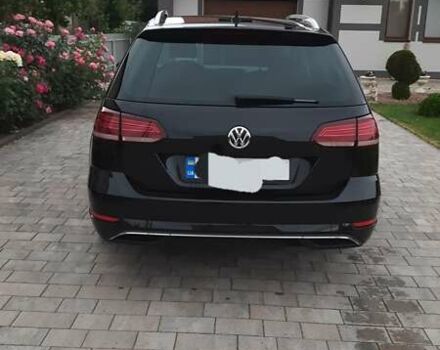 Черный Фольксваген Гольф, объемом двигателя 1.97 л и пробегом 247 тыс. км за 16800 $, фото 1 на Automoto.ua