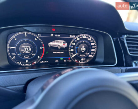 Черный Фольксваген Гольф, объемом двигателя 1.97 л и пробегом 219 тыс. км за 17600 $, фото 19 на Automoto.ua