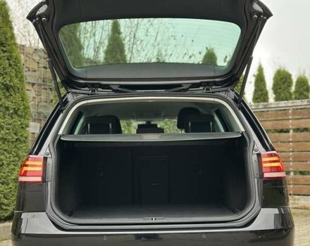 Черный Фольксваген Гольф, объемом двигателя 1.97 л и пробегом 230 тыс. км за 14999 $, фото 128 на Automoto.ua