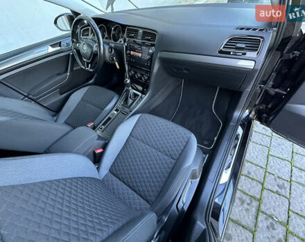 Черный Фольксваген Гольф, объемом двигателя 1.6 л и пробегом 238 тыс. км за 13700 $, фото 29 на Automoto.ua