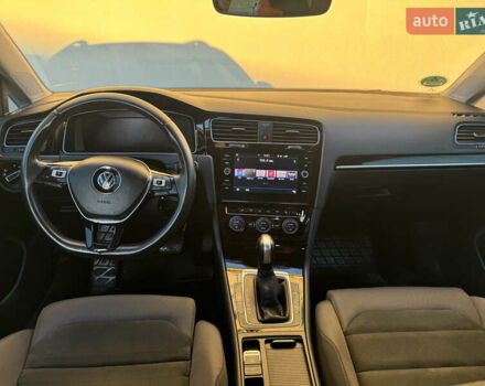 Фольксваген Гольф 2019 в Дрогобыче на Automoto.ua Черный Фольксваген Гольф, объемом двигателя 1.97 л и пробегом 202 тыс. км за 14999 $, фото 57 на Automoto.ua