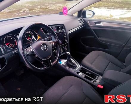 Черный Фольксваген Гольф, объемом двигателя 1.6 л и пробегом 93 тыс. км за 9400 $, фото 7 на Automoto.ua