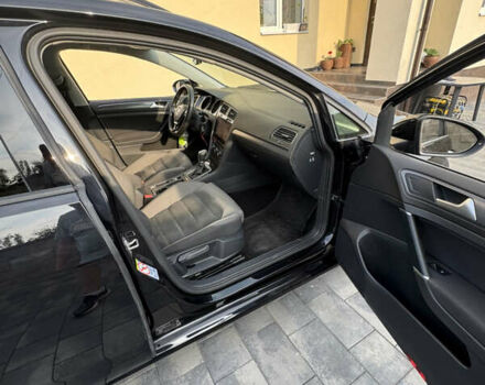 Черный Фольксваген Гольф, объемом двигателя 1.6 л и пробегом 178 тыс. км за 14800 $, фото 9 на Automoto.ua