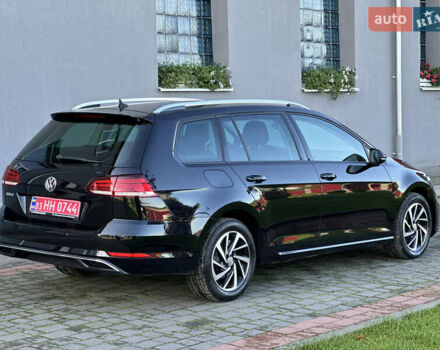Черный Фольксваген Гольф, объемом двигателя 1.6 л и пробегом 238 тыс. км за 13700 $, фото 7 на Automoto.ua