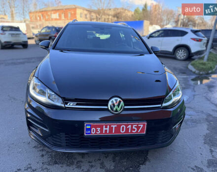 Черный Фольксваген Гольф, объемом двигателя 1.97 л и пробегом 219 тыс. км за 17600 $, фото 1 на Automoto.ua