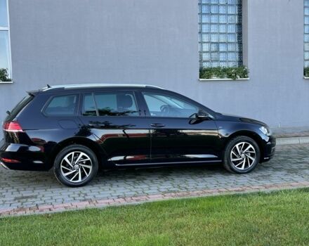 Черный Фольксваген Гольф, объемом двигателя 1.6 л и пробегом 137 тыс. км за 13700 $, фото 5 на Automoto.ua