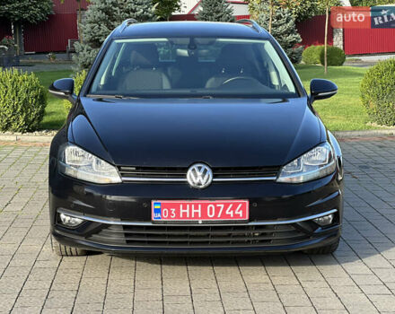 Черный Фольксваген Гольф, объемом двигателя 1.6 л и пробегом 238 тыс. км за 13700 $, фото 1 на Automoto.ua