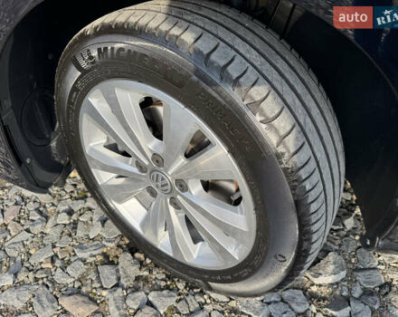 Черный Фольксваген Гольф, объемом двигателя 1.6 л и пробегом 187 тыс. км за 15700 $, фото 39 на Automoto.ua