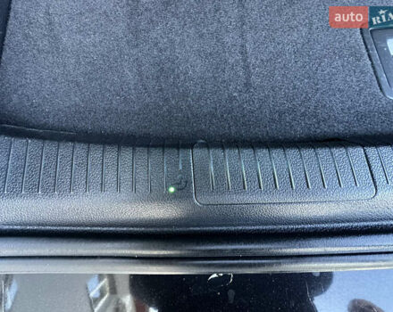 Черный Фольксваген Гольф, объемом двигателя 1.6 л и пробегом 238 тыс. км за 13700 $, фото 30 на Automoto.ua