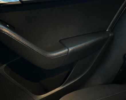 Черный Фольксваген Гольф, объемом двигателя 1.97 л и пробегом 230 тыс. км за 14999 $, фото 88 на Automoto.ua