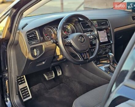 Черный Фольксваген Гольф, объемом двигателя 1.97 л и пробегом 223 тыс. км за 15400 $, фото 22 на Automoto.ua