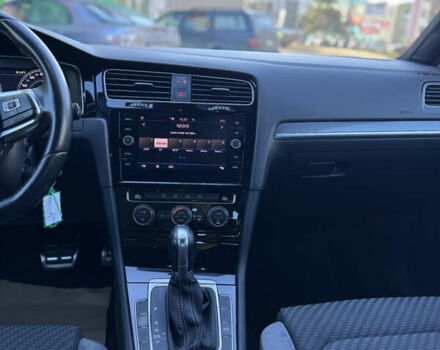 Черный Фольксваген Гольф, объемом двигателя 1.97 л и пробегом 219 тыс. км за 17600 $, фото 15 на Automoto.ua