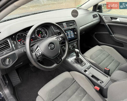 Чорний Фольксваген Гольф, об'ємом двигуна 2 л та пробігом 221 тис. км за 17900 $, фото 32 на Automoto.ua