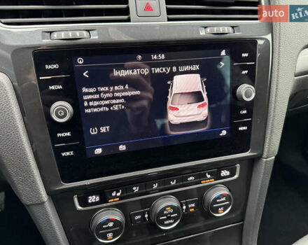 Чорний Фольксваген Гольф, об'ємом двигуна 2 л та пробігом 221 тис. км за 17900 $, фото 56 на Automoto.ua