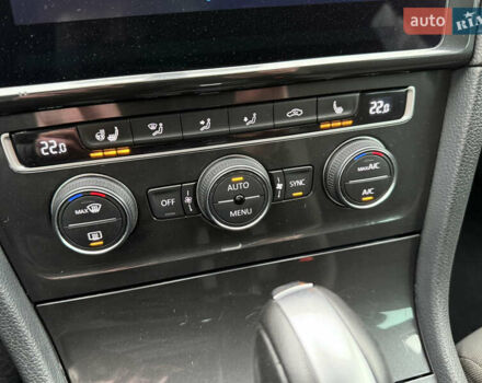 Чорний Фольксваген Гольф, об'ємом двигуна 2 л та пробігом 221 тис. км за 17900 $, фото 46 на Automoto.ua