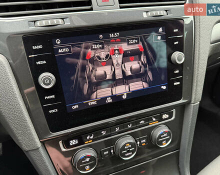 Чорний Фольксваген Гольф, об'ємом двигуна 2 л та пробігом 221 тис. км за 17900 $, фото 55 на Automoto.ua