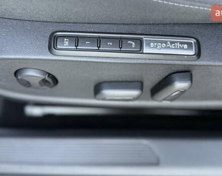 Черный Фольксваген Гольф, объемом двигателя 2 л и пробегом 210 тыс. км за 20900 $, фото 14 на Automoto.ua