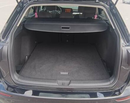 Черный Фольксваген Гольф, объемом двигателя 1.97 л и пробегом 169 тыс. км за 22000 $, фото 5 на Automoto.ua