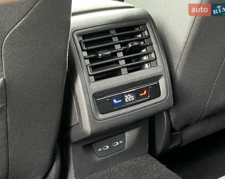 Чорний Фольксваген Гольф, об'ємом двигуна 2 л та пробігом 157 тис. км за 22029 $, фото 30 на Automoto.ua