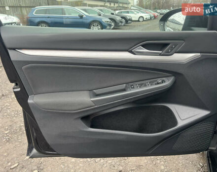 Черный Фольксваген Гольф, объемом двигателя 2 л и пробегом 157 тыс. км за 21806 $, фото 27 на Automoto.ua