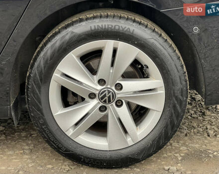 Черный Фольксваген Гольф, объемом двигателя 2 л и пробегом 157 тыс. км за 21806 $, фото 19 на Automoto.ua