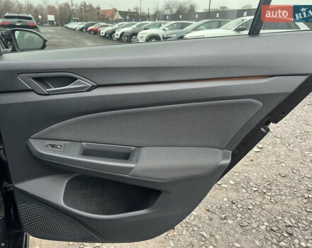 Черный Фольксваген Гольф, объемом двигателя 2 л и пробегом 157 тыс. км за 21806 $, фото 39 на Automoto.ua