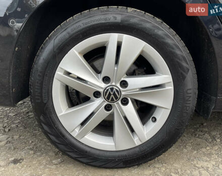 Чорний Фольксваген Гольф, об'ємом двигуна 2 л та пробігом 157 тис. км за 22029 $, фото 19 на Automoto.ua