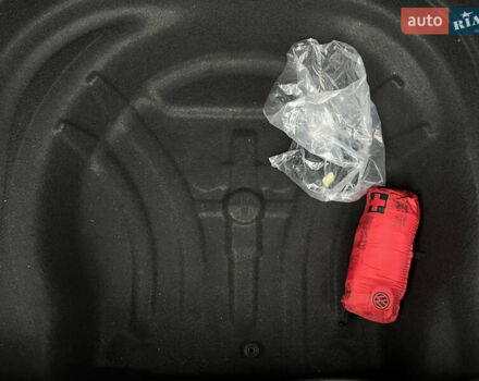 Черный Фольксваген Гольф, объемом двигателя 2 л и пробегом 157 тыс. км за 21806 $, фото 35 на Automoto.ua