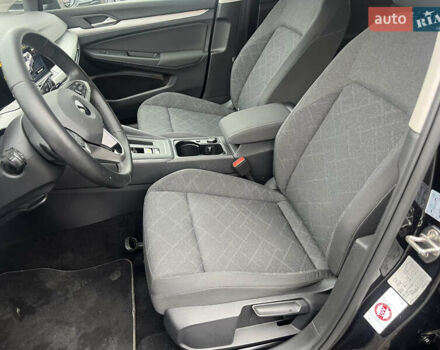 Черный Фольксваген Гольф, объемом двигателя 2 л и пробегом 157 тыс. км за 21806 $, фото 24 на Automoto.ua