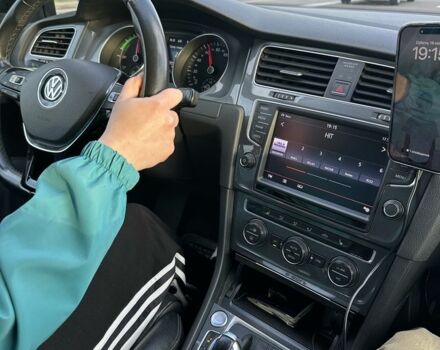 Черный Фольксваген Гольф, объемом двигателя 0 л и пробегом 140 тыс. км за 10000 $, фото 3 на Automoto.ua