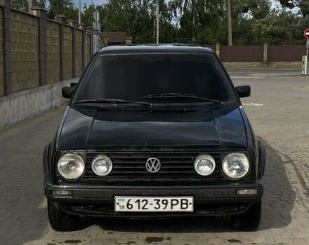 Черный Фольксваген Гольф, объемом двигателя 1.8 л и пробегом 250 тыс. км за 1500 $, фото 1 на Automoto.ua