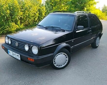 Черный Фольксваген Гольф, объемом двигателя 1.6 л и пробегом 350 тыс. км за 1900 $, фото 1 на Automoto.ua