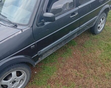 Чорний Фольксваген Гольф, об'ємом двигуна 1 л та пробігом 250 тис. км за 800 $, фото 1 на Automoto.ua