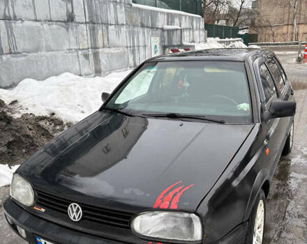 Черный Фольксваген Гольф, объемом двигателя 1.78 л и пробегом 168 тыс. км за 2800 $, фото 1 на Automoto.ua