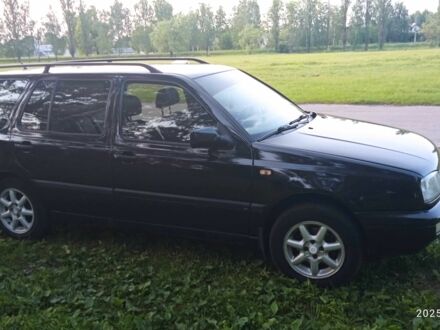 Фольксваген Гольф 1997 в Корюковке на Automoto.ua Черный Фольксваген Гольф, объемом двигателя 1.8 л и пробегом 198 тыс. км за 3261 $, фото 1 на Automoto.ua