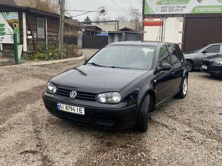 Черный Фольксваген Гольф, объемом двигателя 1.39 л и пробегом 260 тыс. км за 3400 $, фото 1 на Automoto.ua