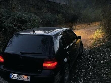 Черный Фольксваген Гольф, объемом двигателя 1.4 л и пробегом 270 тыс. км за 2950 $, фото 1 на Automoto.ua