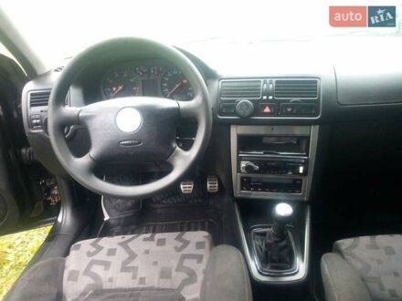 Фольксваген Гольф 1998 в Ровно на Automoto.ua Черный Фольксваген Гольф, объемом двигателя 1.39 л и пробегом 230 тыс. км за 3000 $, фото 1 на Automoto.ua