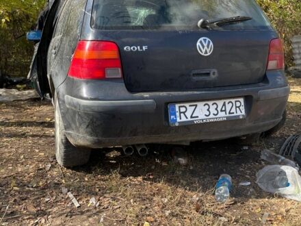Черный Фольксваген Гольф, объемом двигателя 1.9 л и пробегом 100 тыс. км за 500 $, фото 1 на Automoto.ua